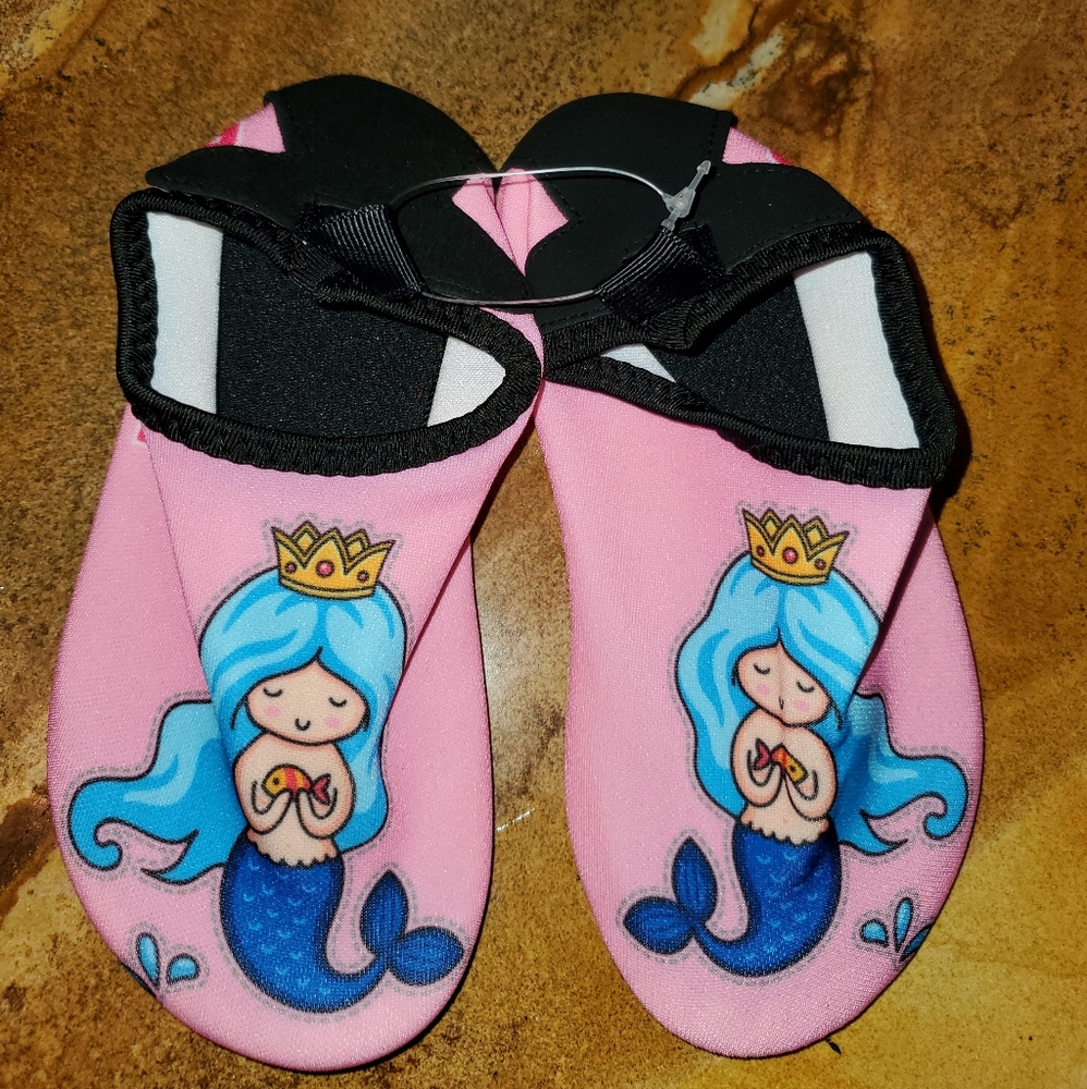 Water shoes (toddler)